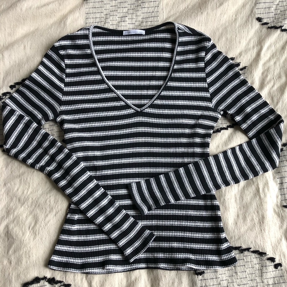 Zara M ribbed v-neck long sleeve striped top